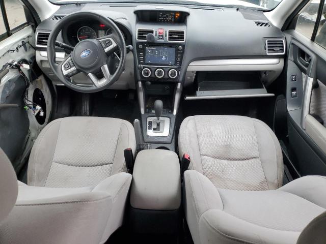  SUBARU FORESTER 2017 Белы
