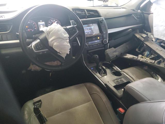 TOYOTA CAMRY 2016 Srebrny