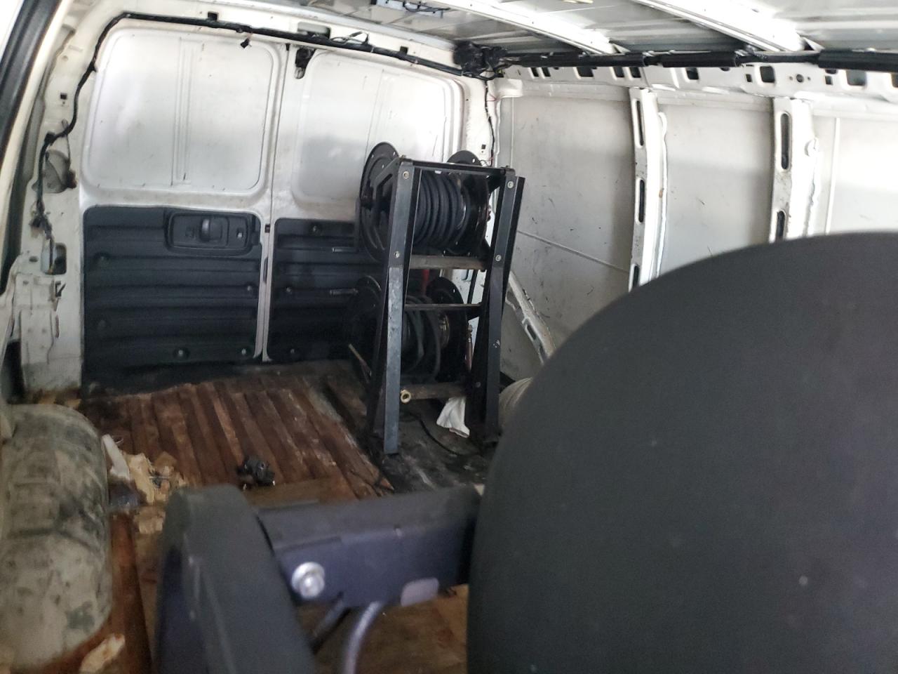 2017 Chevrolet Express G2500 VIN: 1GCWGAFF0H1109992 Lot: 67750185