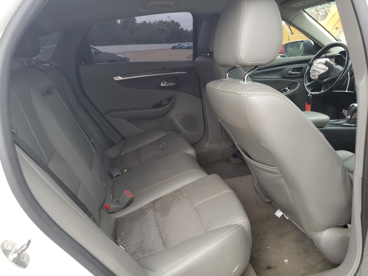 2018 Chevrolet Impala Lt VIN: 1G1105SAXJU135951 Lot: 70464815