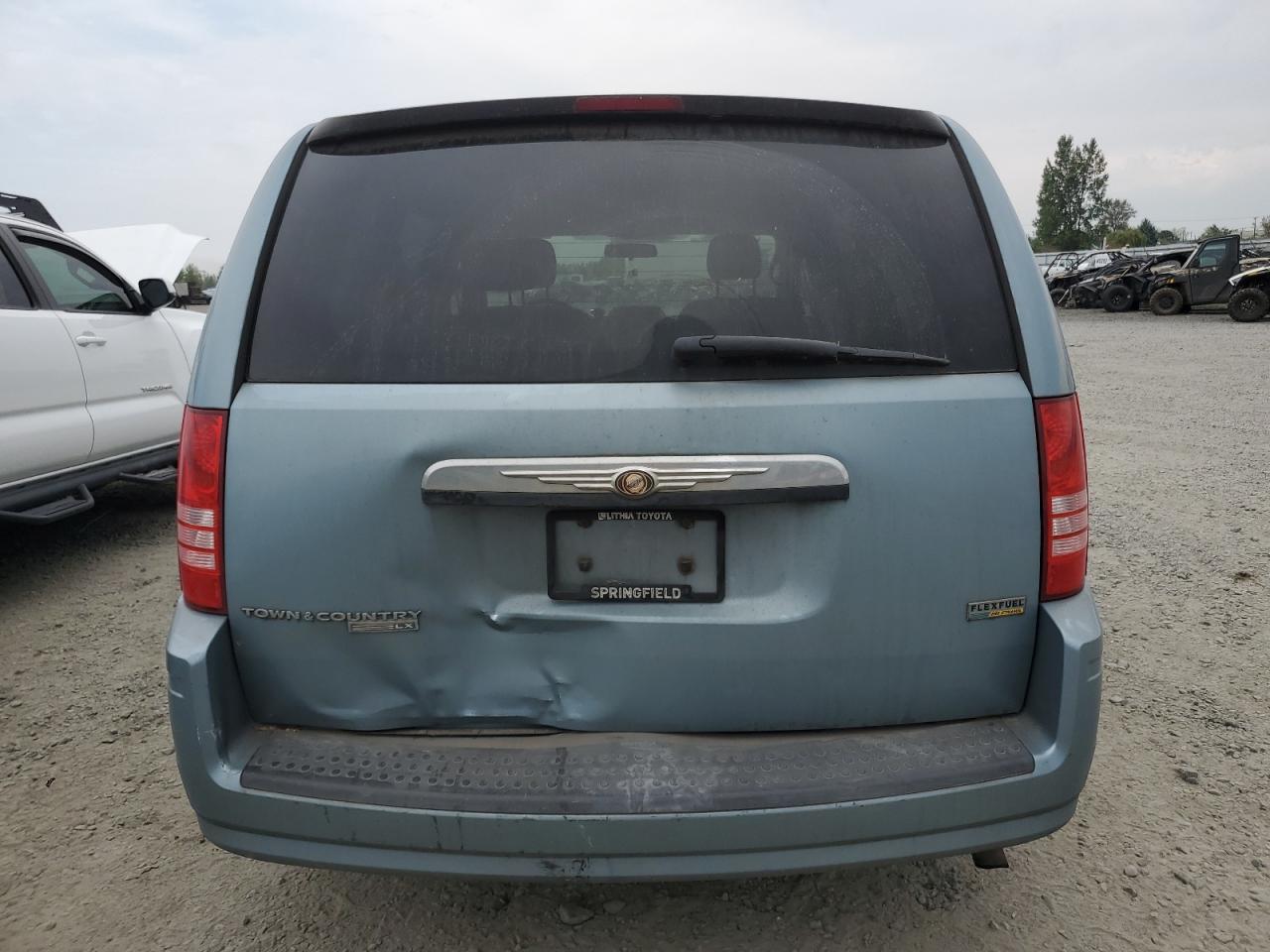 2008 Chrysler Town & Country Lx VIN: 2A8HR44HX8R750550 Lot: 69884385