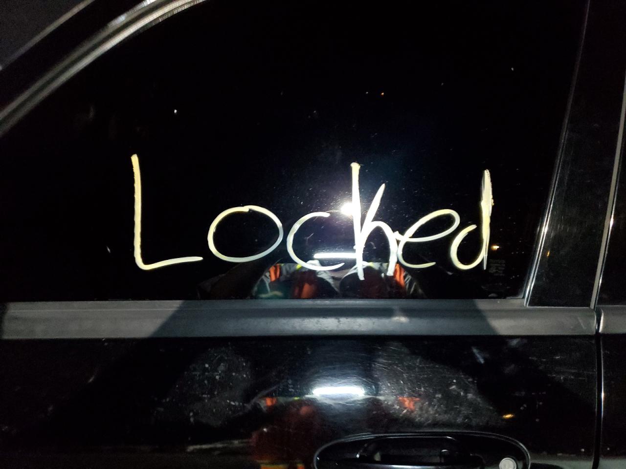 2003 Toyota Sequoia Limited VIN: 5TDZT38A83S201613 Lot: 70788435