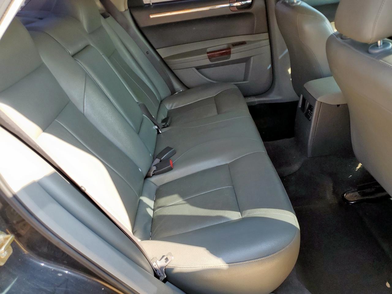 2005 Chrysler 300 Touring VIN: 2C3JA53G45H552065 Lot: 69865155