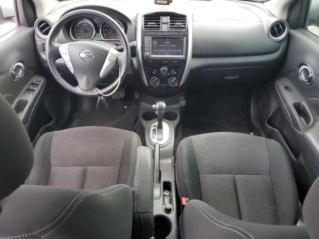  NISSAN VERSA 2019 Серебристый