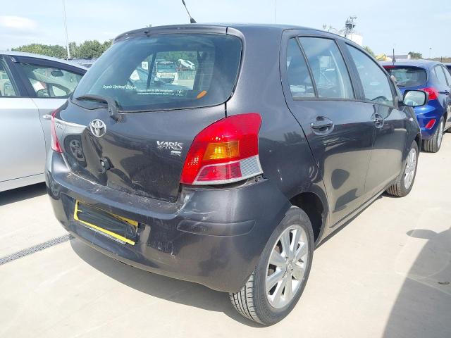 2010 TOYOTA YARIS TR V