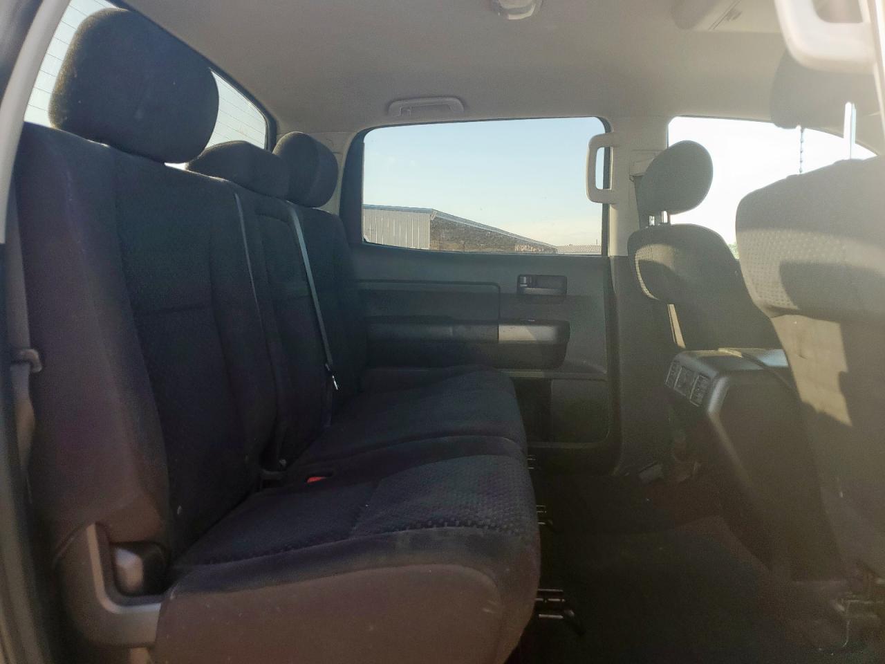 2012 Toyota Tundra Crewmax Sr5 VIN: 5TFDW5F10CX240500 Lot: 68960755