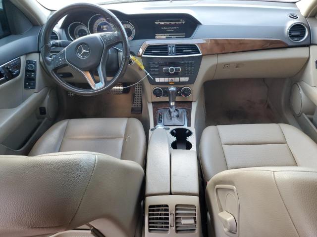  MERCEDES-BENZ C-CLASS 2013 Czerwony