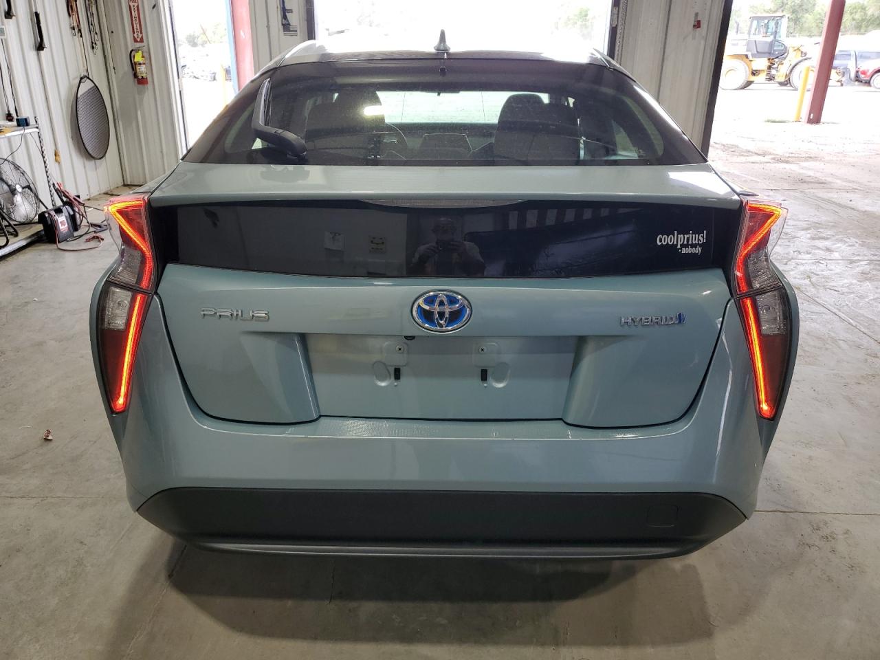 2017 Toyota Prius VIN: JTDKBRFU6H3026775 Lot: 70179925