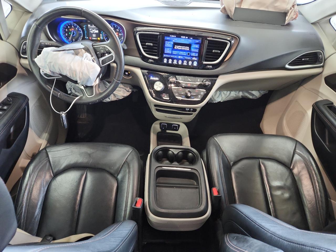 2017 Chrysler Pacifica Touring L VIN: 2C4RC1BG4HR745513 Lot: 69499765