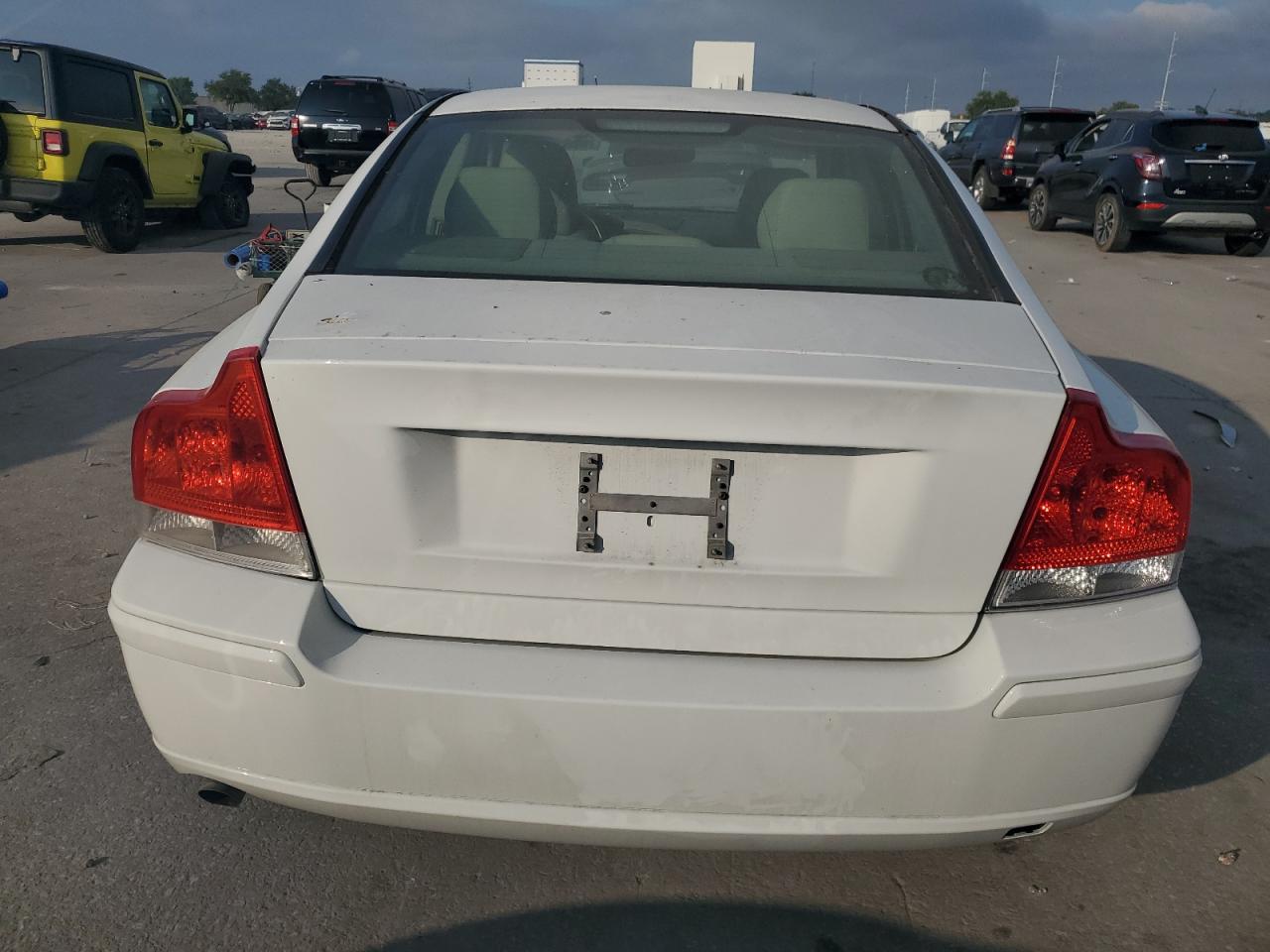 2005 Volvo S60 VIN: YV1RS612652471936 Lot: 69277395
