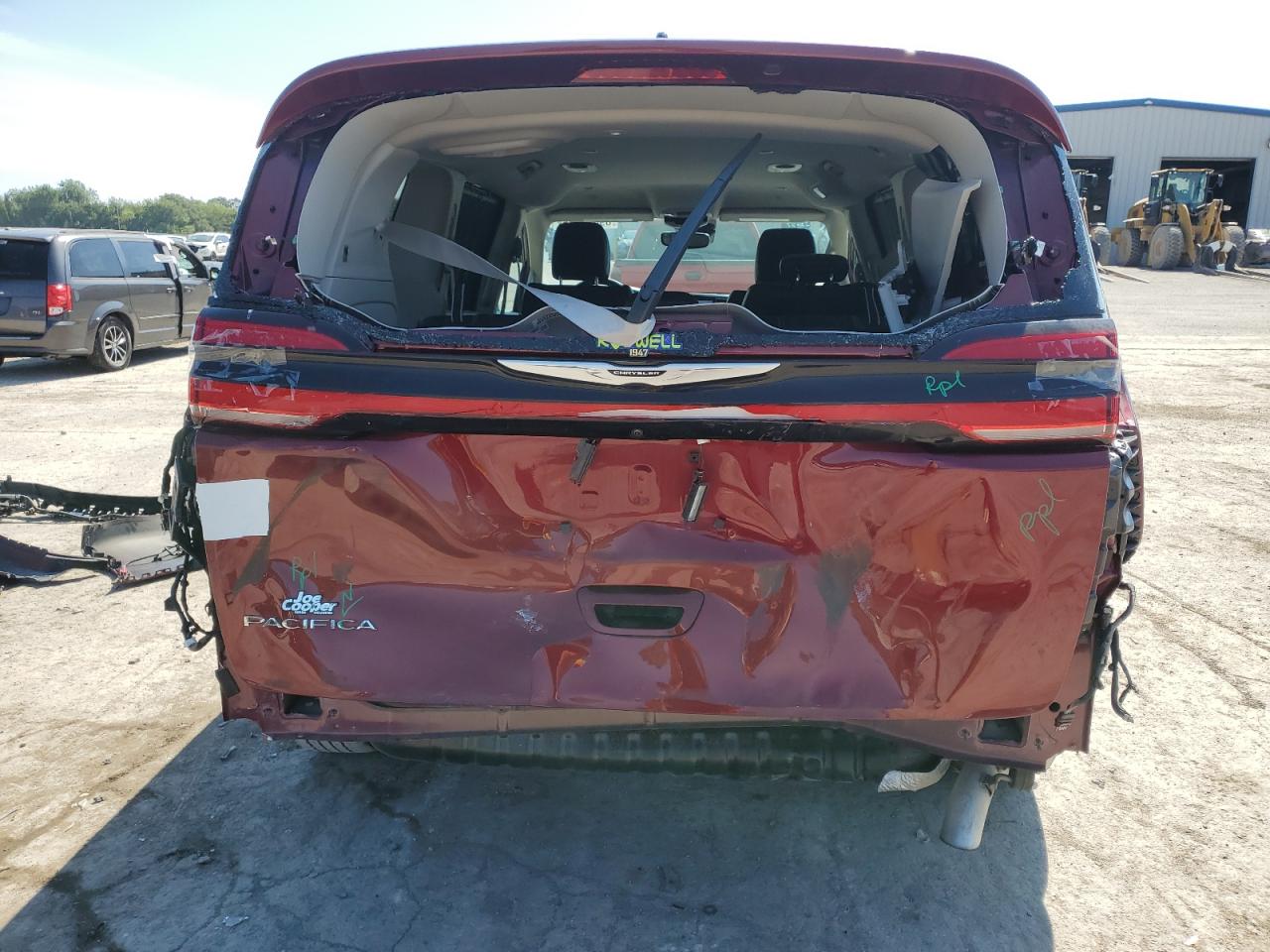 2023 Chrysler Pacifica Touring L VIN: 2C4RC1BG2PR618001 Lot: 69070725