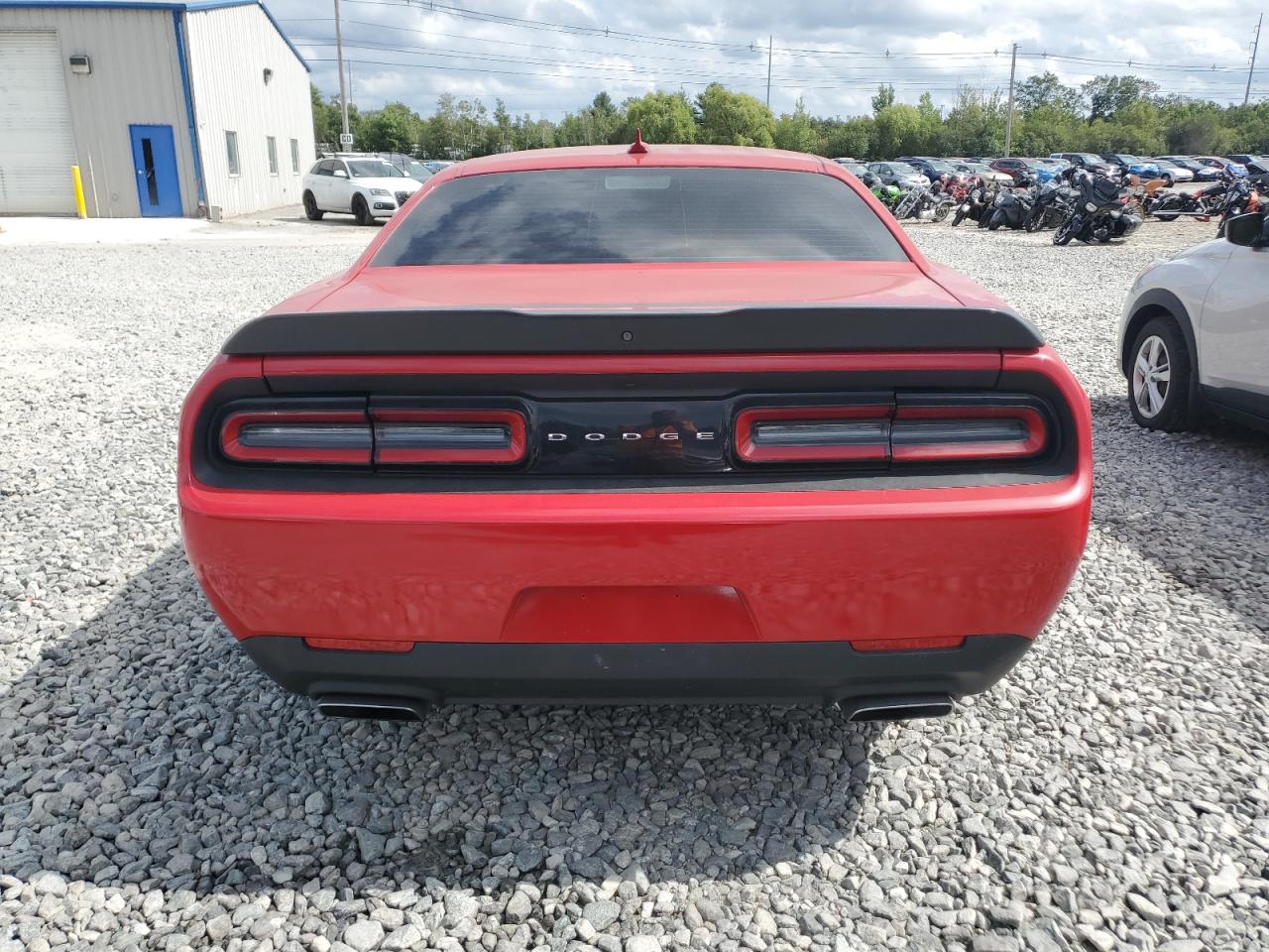 2015 Dodge Challenger R/T Scat Pack VIN: 2C3CDZFJ8FH888186 Lot: 70102385
