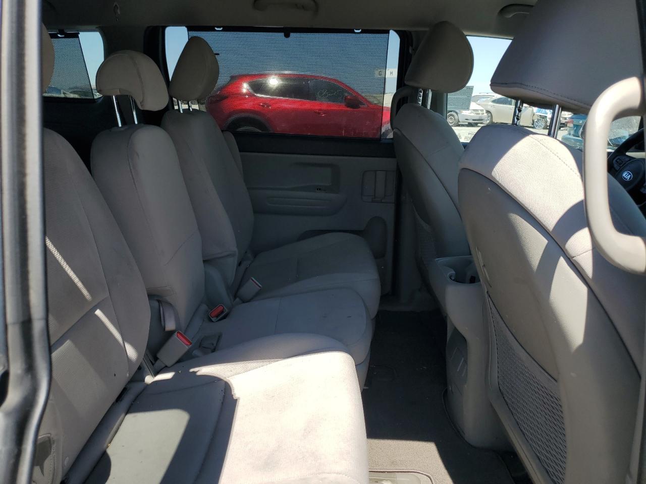 2015 Kia Sedona Lx VIN: KNDMB5C18F6070851 Lot: 70113385