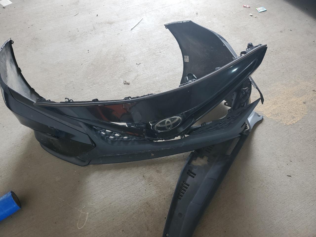 4T1B11HK7JU589412 2018 Toyota Camry L