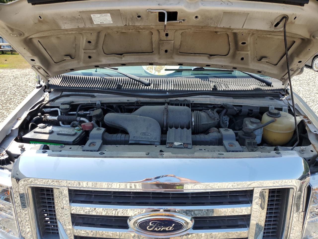 2011 Ford Econoline E350 Super Duty Wagon VIN: 1FBNE3BL8BDB03621 Lot: 68352295