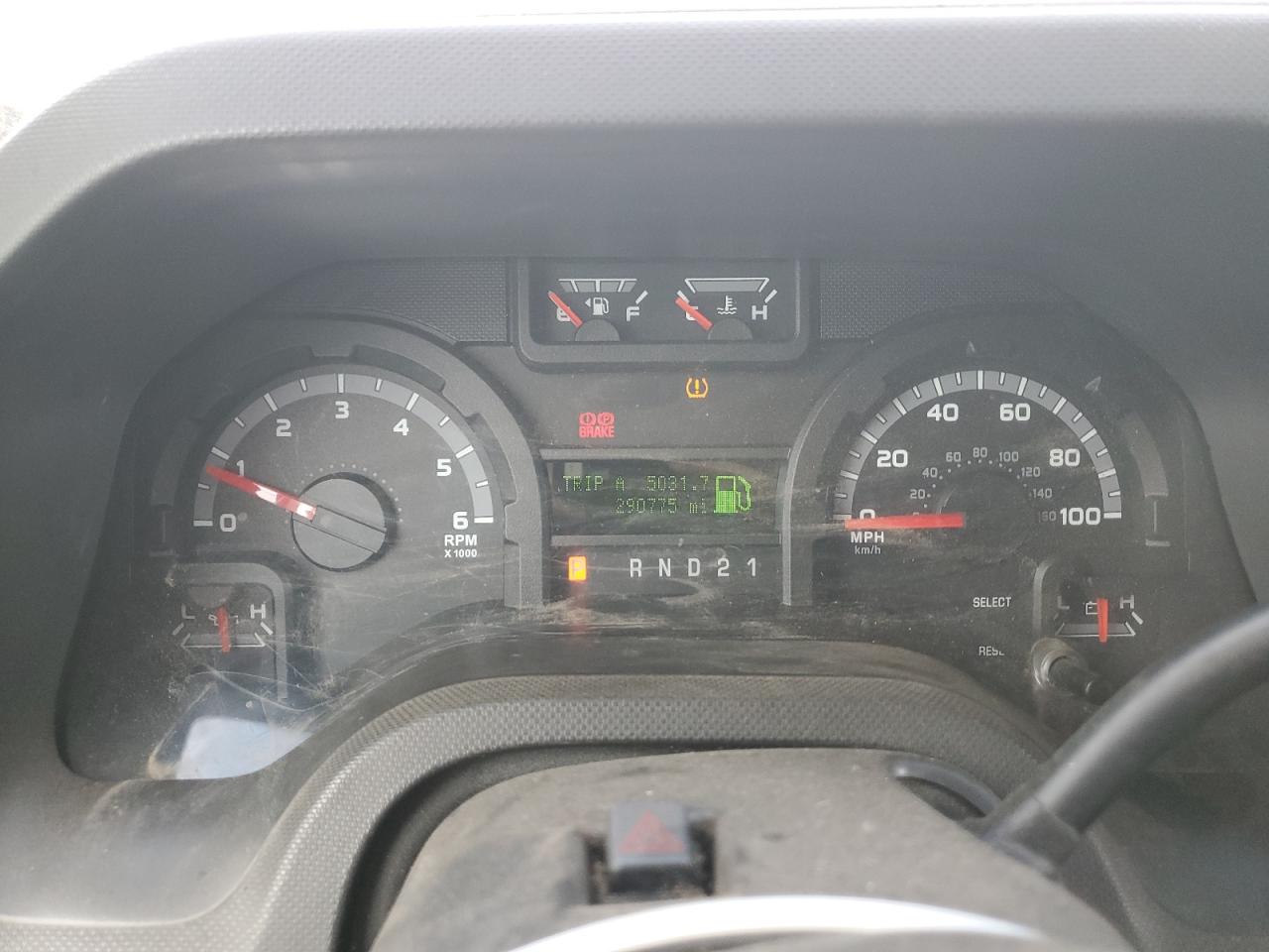 1FTNE2EL3BDB40173 2011 Ford Econoline E250 Van