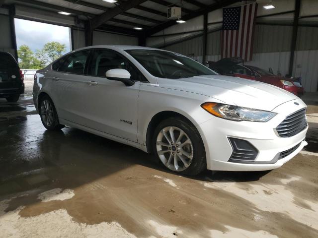  FORD FUSION 2019 Белы