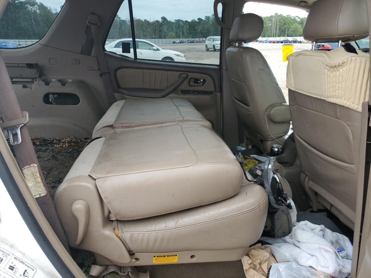 2002 Toyota Sequoia Limited VIN: 5TDZT38A82S077793 Lot: 68464155