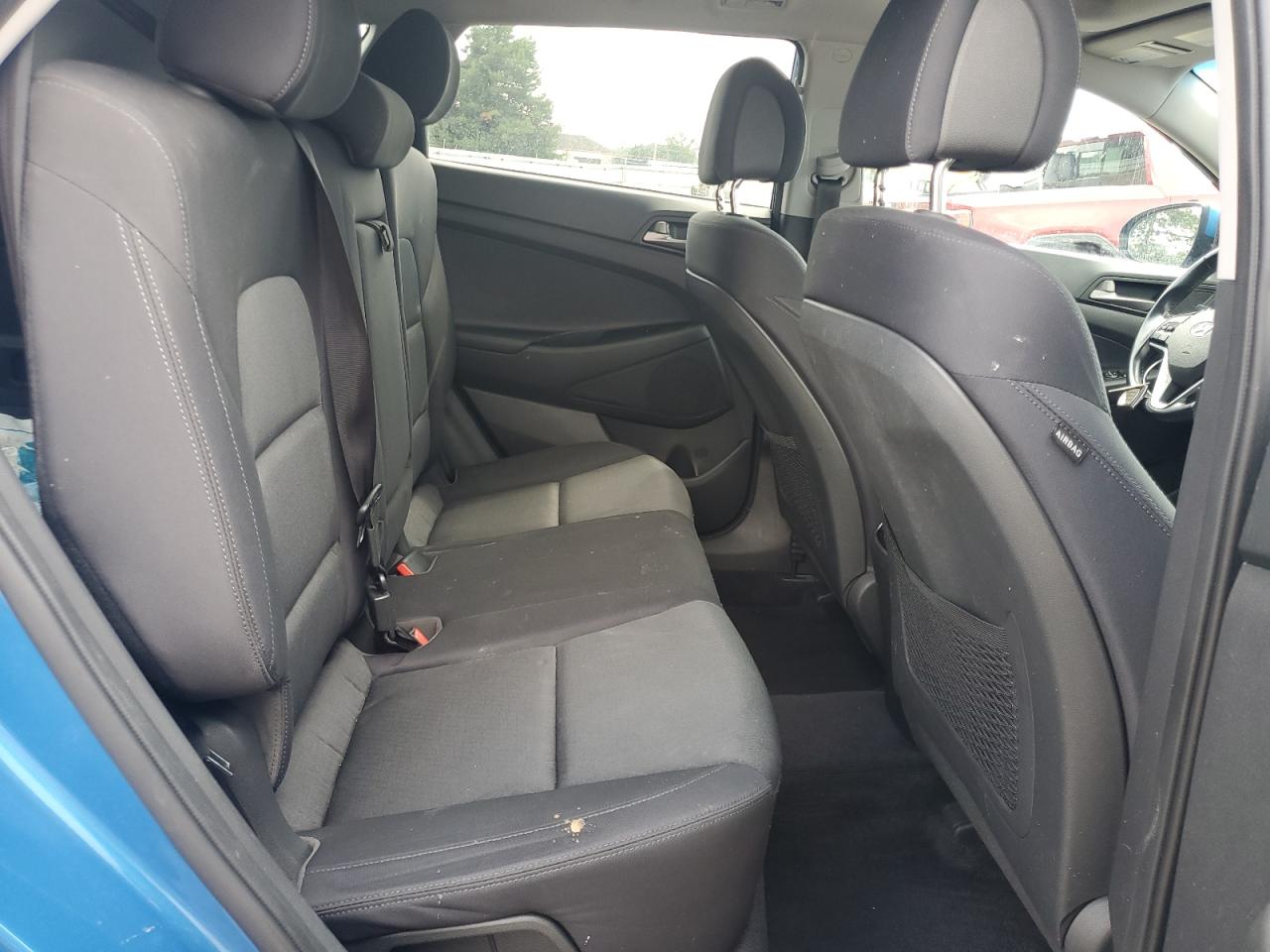 2018 Hyundai Tucson Value VIN: KM8J33A21JU811101 Lot: 68901135