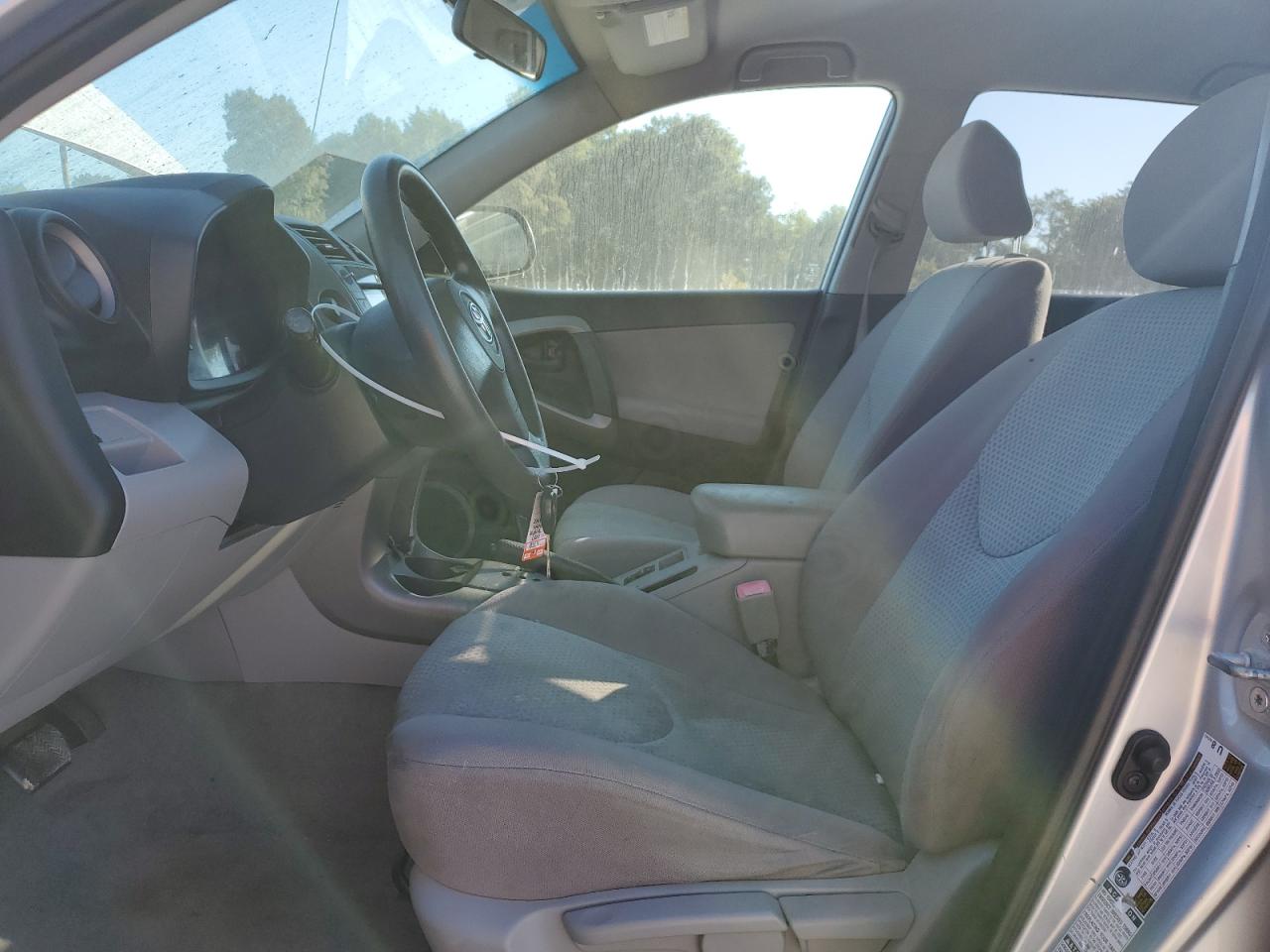 2007 Toyota Rav4 VIN: JTMBD33V975085732 Lot: 70518575