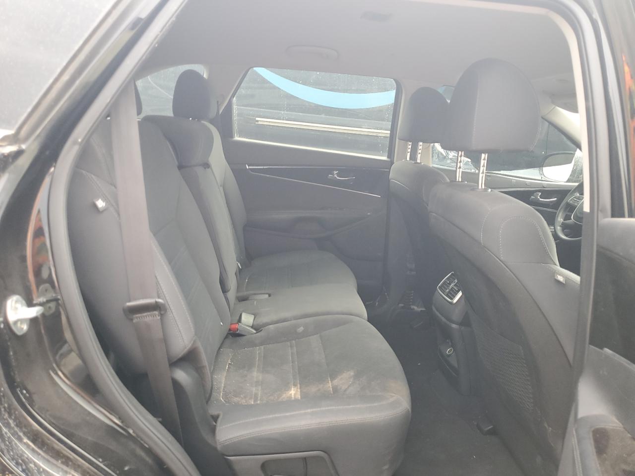 2019 Kia Sorento L VIN: 5XYPG4A33KG582750 Lot: 68769345