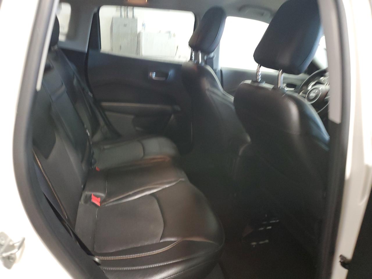 2018 Jeep Compass Latitude VIN: 3C4NJDBB4JT409891 Lot: 67510495