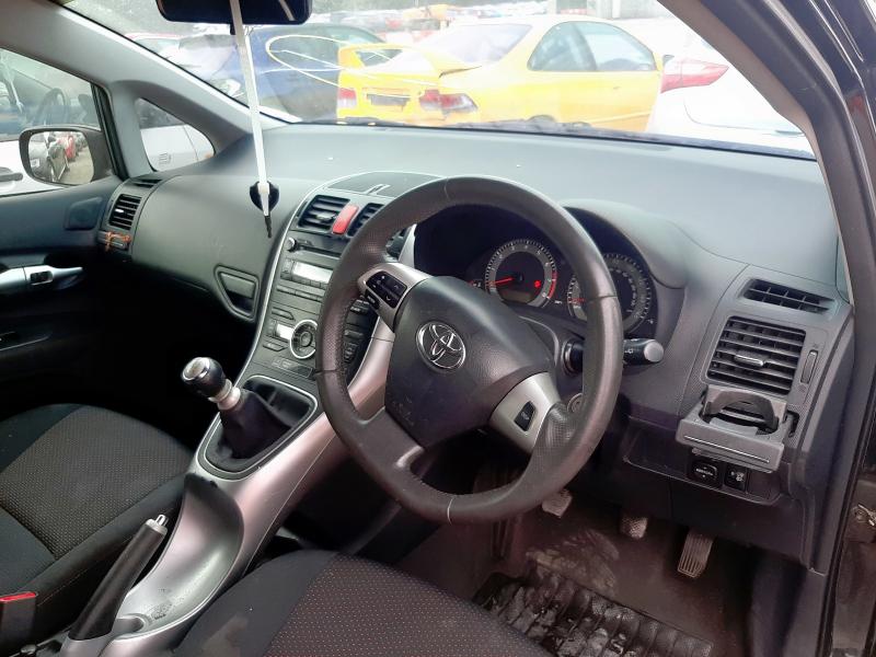 2010 TOYOTA AURIS SR