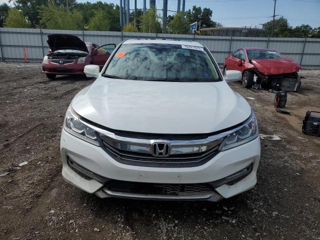  HONDA ACCORD 2016 Белы