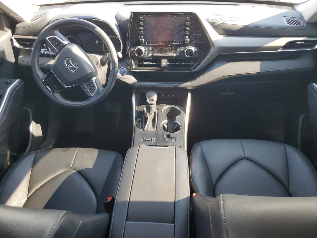 2021 Toyota Highlander Hybrid Xle VIN: 5TDGBRCH2MS519794 Lot: 68143565