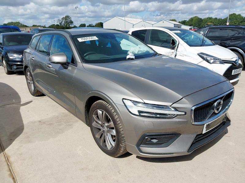 2018 VOLVO V60 MOMENTUM PRO D3 