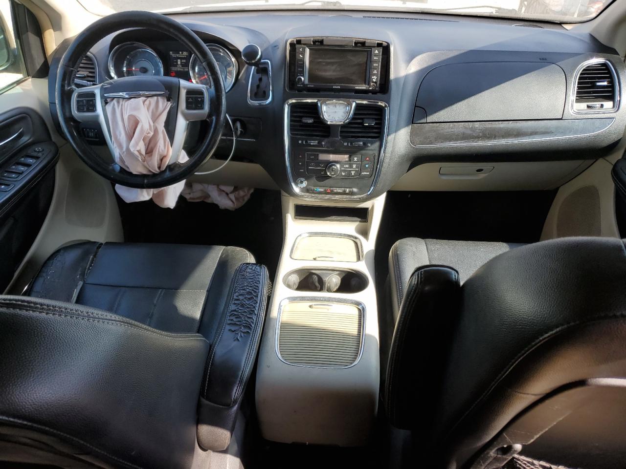 2016 Chrysler Town & Country Touring L VIN: 2C4RC1CG1GR282825 Lot: 70522865