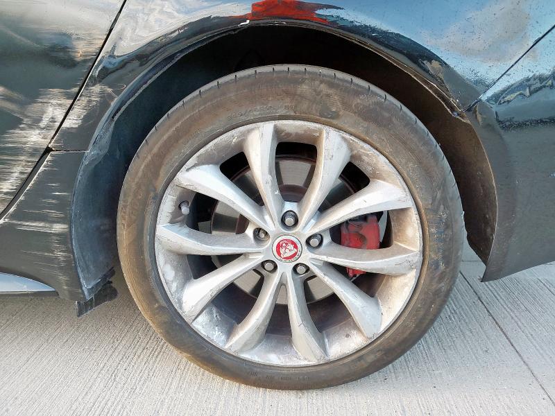 2017 JAGUAR XF R-SPORT D AUTO 