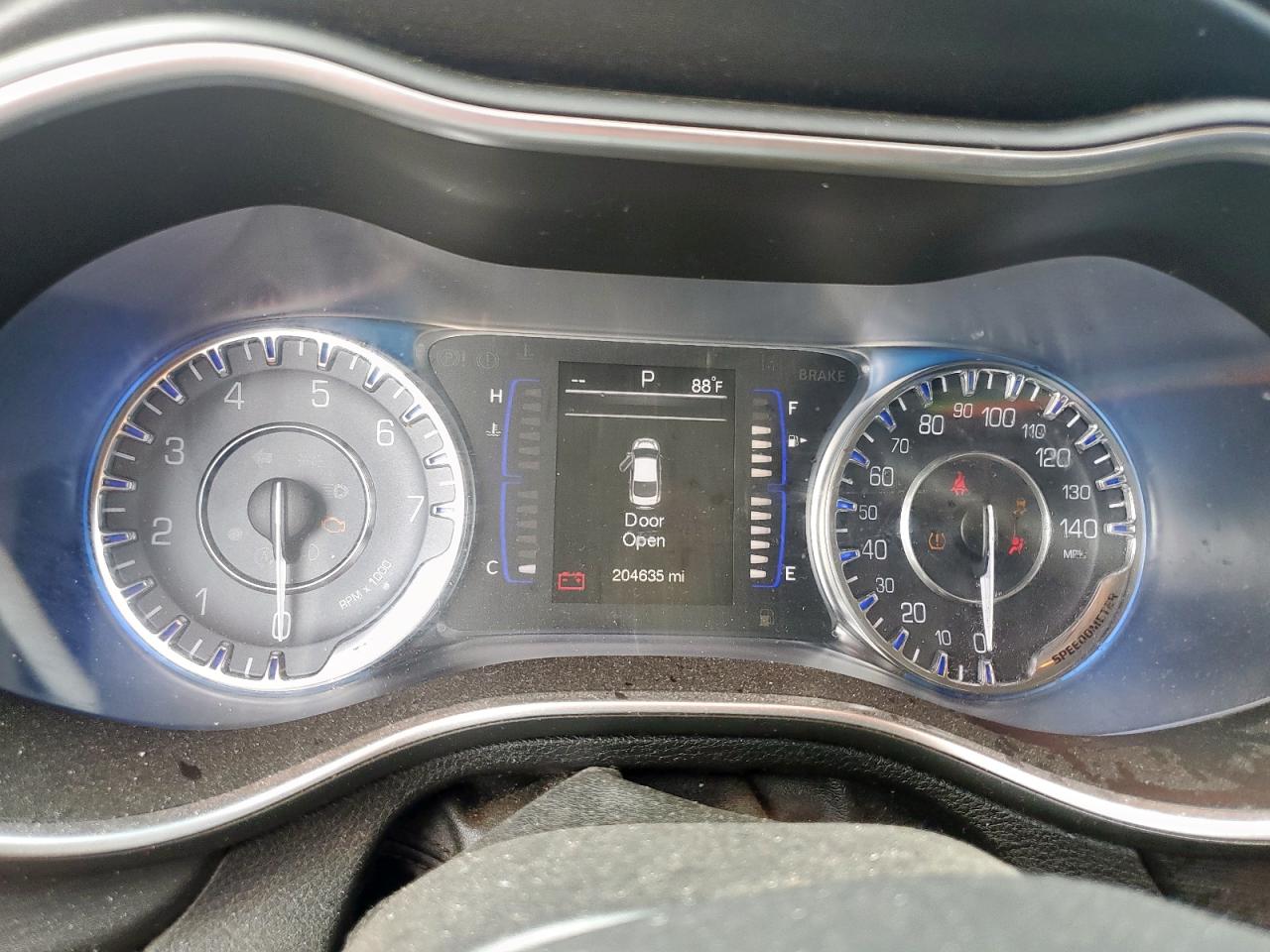 2015 Chrysler 200 Limited VIN: 1C3CCCAB8FN750560 Lot: 67466335