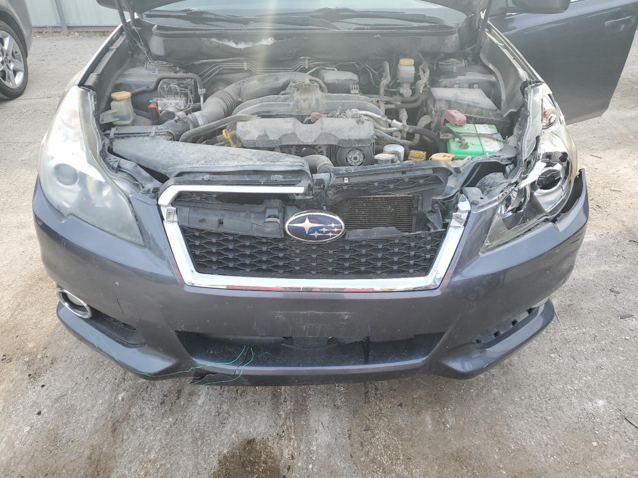 2014 Subaru Legacy 2.5I Limited VIN: 4S3BMBL62E3027635 Lot: 70508965