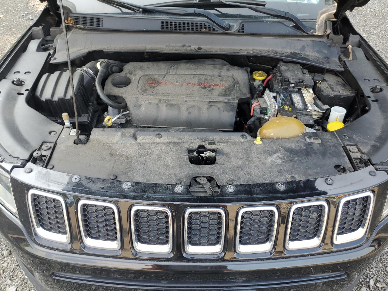 2018 Jeep Compass Latitude VIN: 3C4NJDBB2JT245847 Lot: 68713605