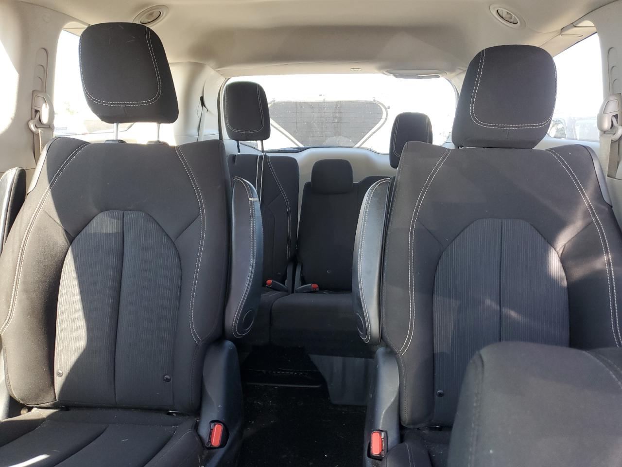 2020 Chrysler Voyager Lx VIN: 2C4RC1CG3LR141751 Lot: 70222215