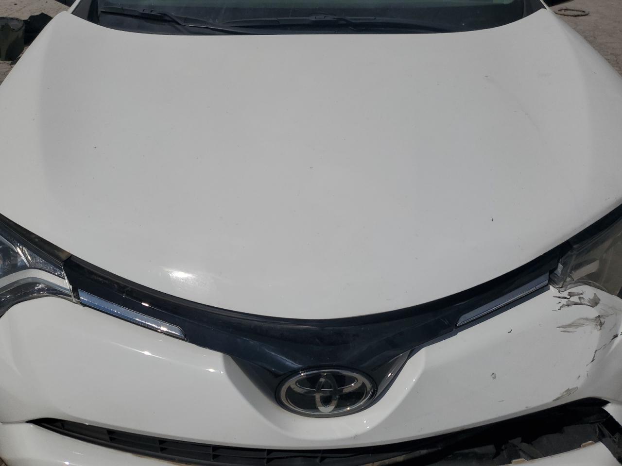2017 Toyota Rav4 Le VIN: 2T3BFREV7HW623414 Lot: 69616585
