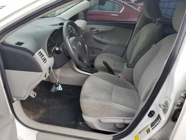 Sedans TOYOTA COROLLA 2013 White