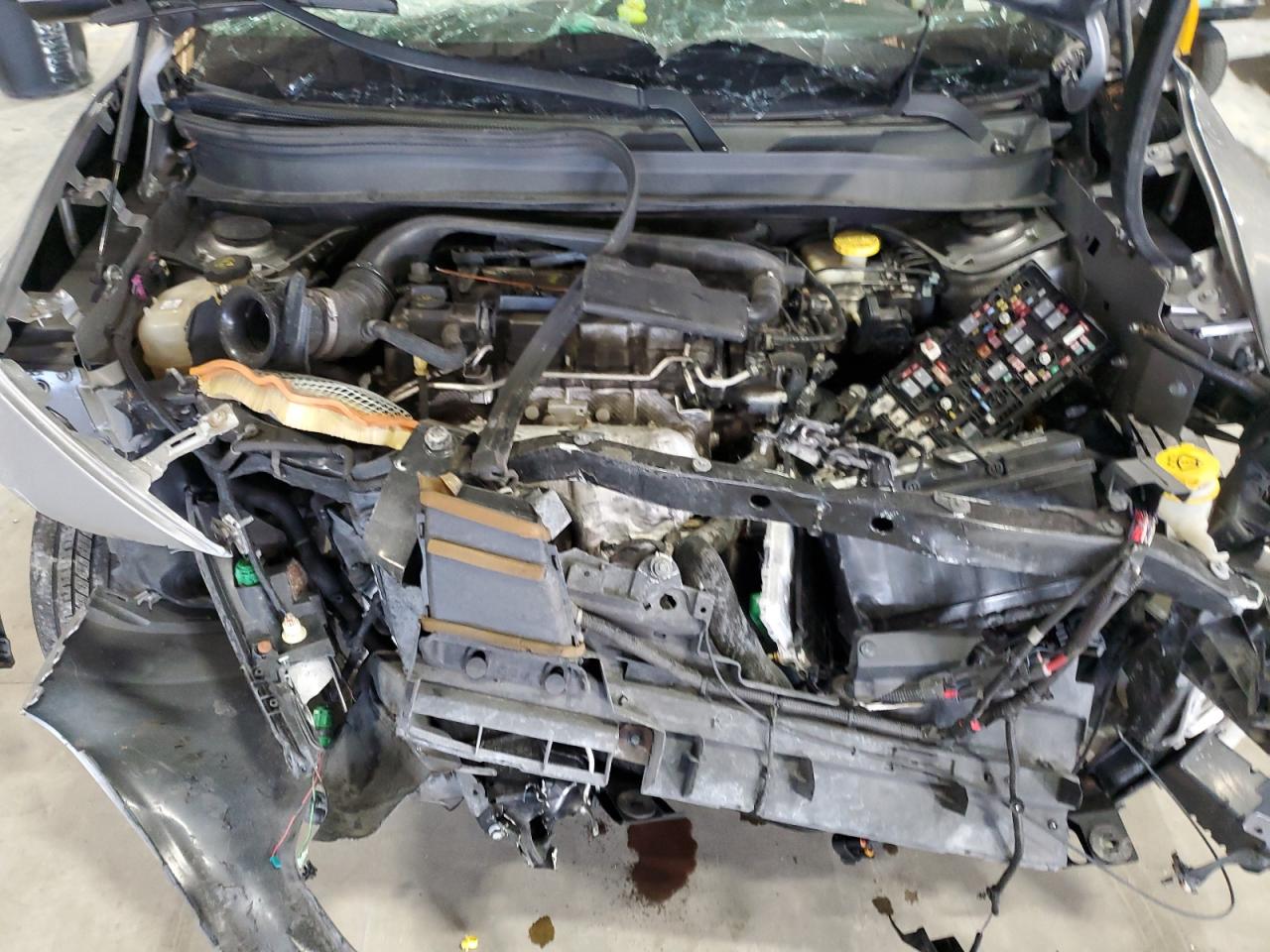 2015 Jeep Cherokee Latitude VIN: 1C4PJLCB5FW720667 Lot: 67416645