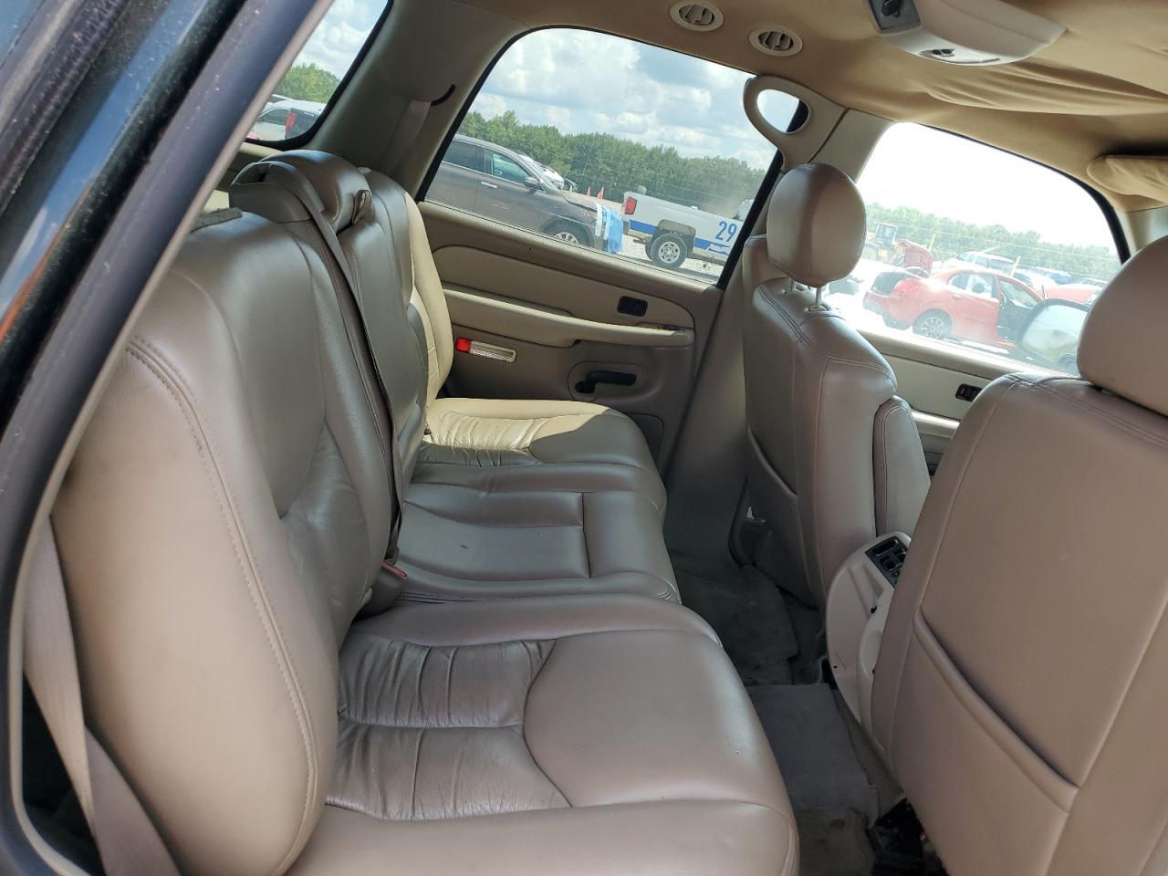 2001 Chevrolet Tahoe K1500 VIN: 1GNEK13T21R167489 Lot: 67723905