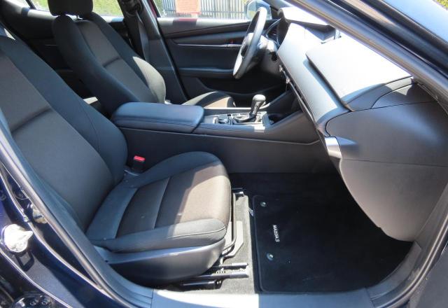  MAZDA 3 2022 Синий