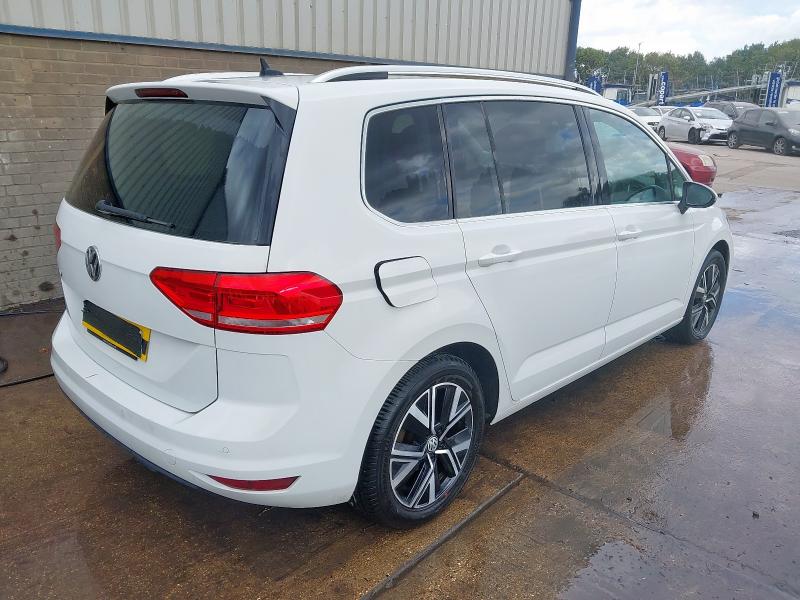 2020 VOLKSWAGEN TOURAN SEL TSI S-A 