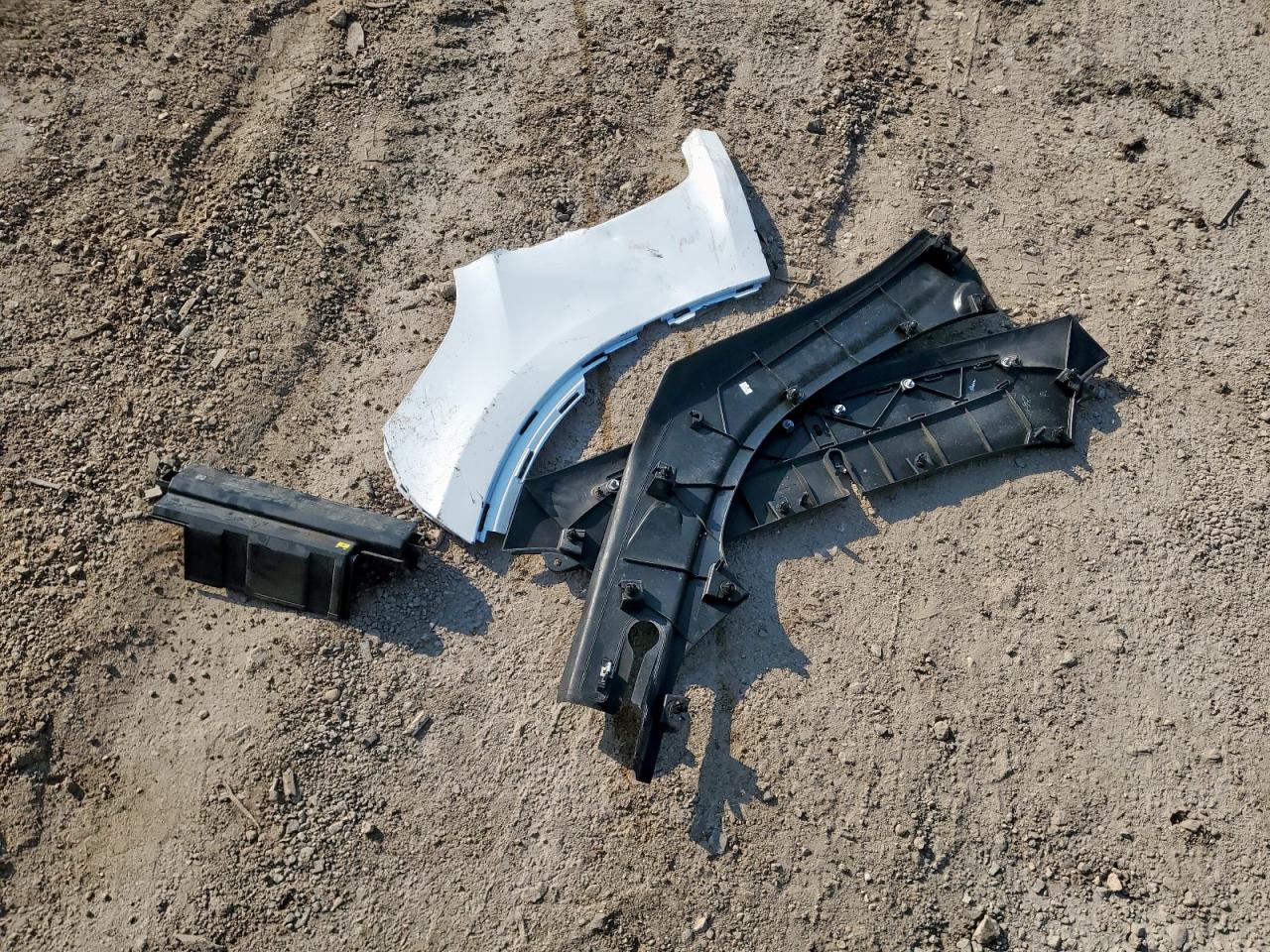 2019 Tesla Model X VIN: 5YJXCBE24KF149494 Lot: 67944615