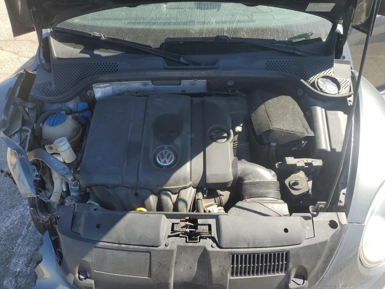 2014 Volkswagen Beetle VIN: 3VWFP7ATXEM622582 Lot: 70260615