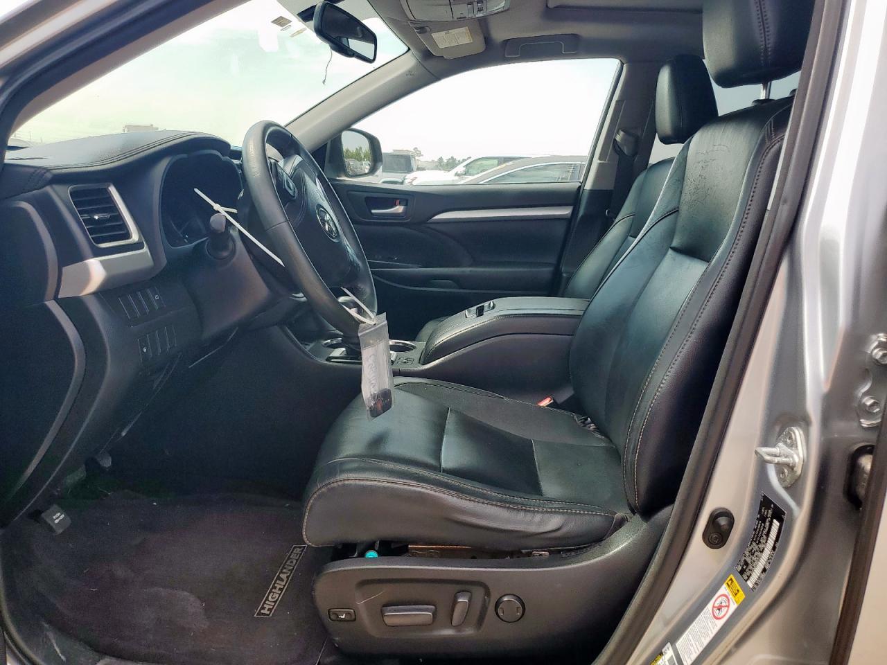 2016 Toyota Highlander Xle VIN: 5TDJKRFH9GS313894 Lot: 69911675