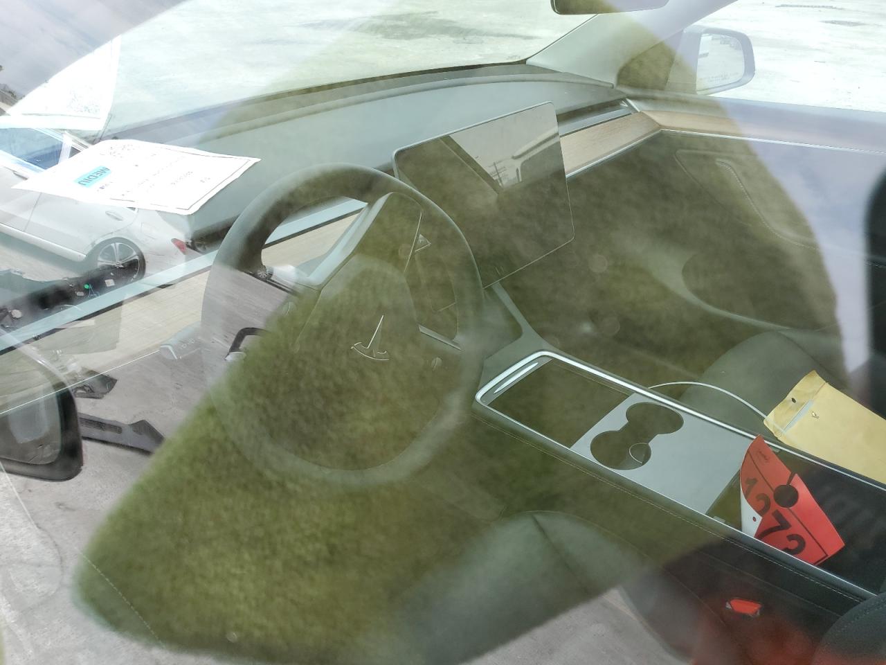 2024 Tesla Model Y VIN: 7SAYGDEEXRF180874 Lot: 70837325