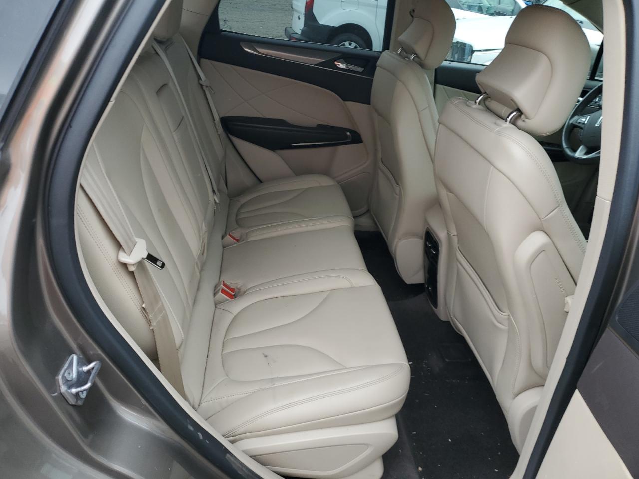 2017 Lincoln Mkc Premiere VIN: 5LMCJ1D98HUL16381 Lot: 68921005