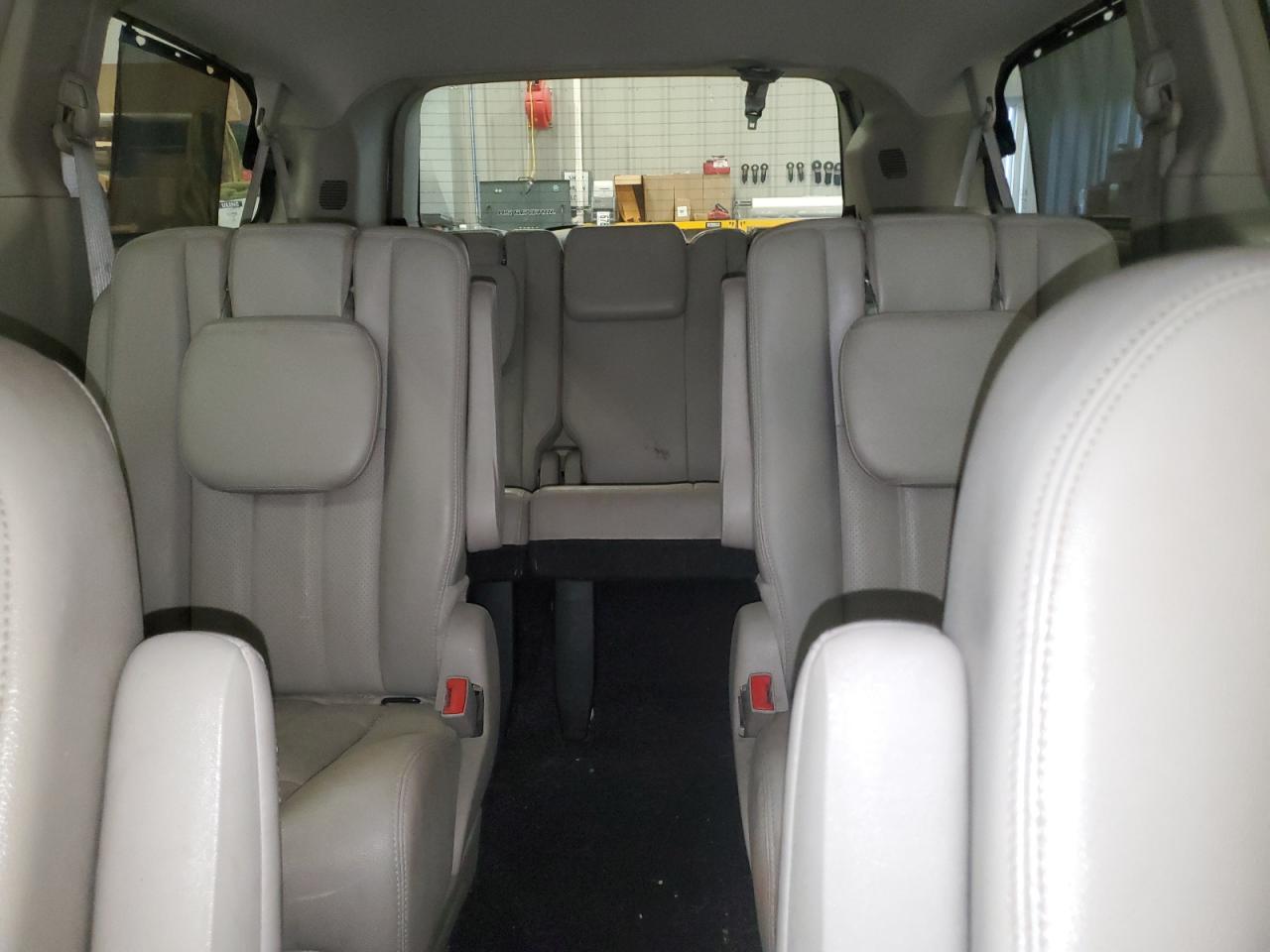 2014 Chrysler Town & Country Touring L VIN: 2C4RC1CG4ER169416 Lot: 67980575