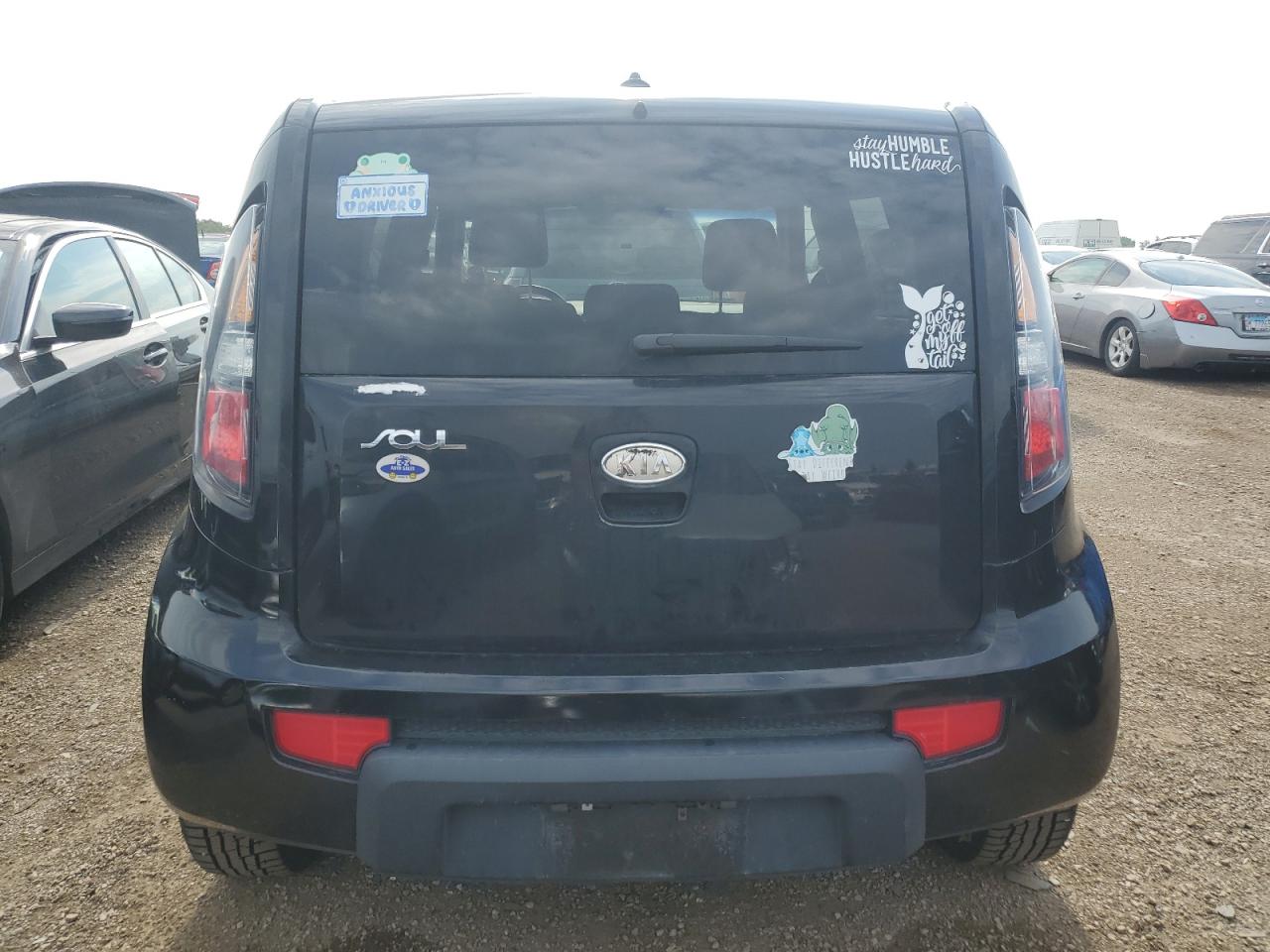 2010 Kia Soul + VIN: KNDJT2A29A7700471 Lot: 68083785