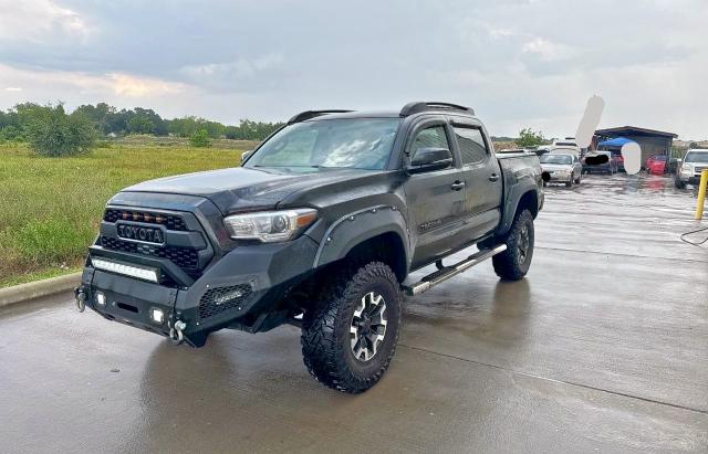Pickups TOYOTA TACOMA 2017 Czarny